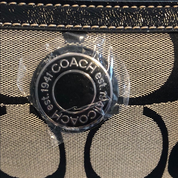 NWT Coach Sis Tote - Picture 3 of 8
